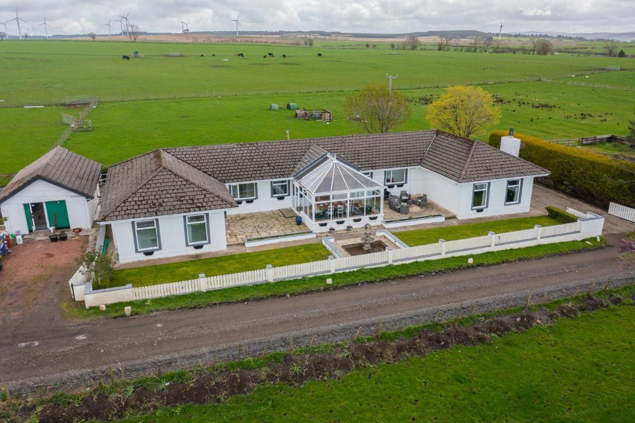 Alton Villa, Sleeps 12, Great For Families, Undercover Hotub & Games Room Newmilns Exterior photo